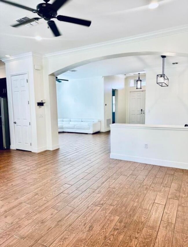 Building Photo - 2818 Bellarosa Circle