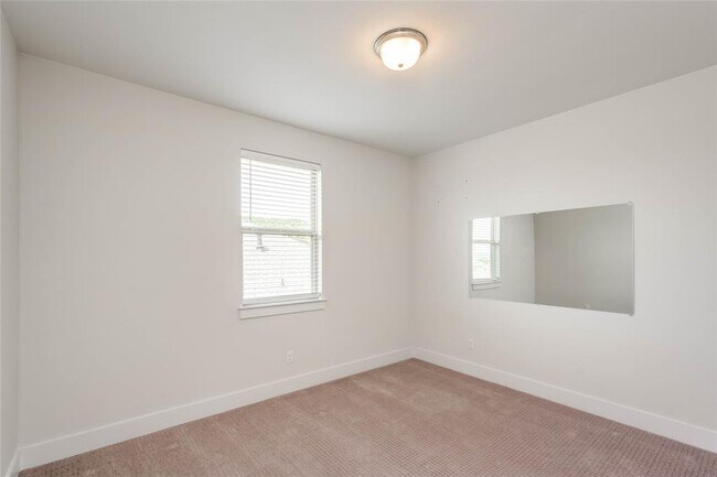 Building Photo - 5417 Flowing Brk Cv