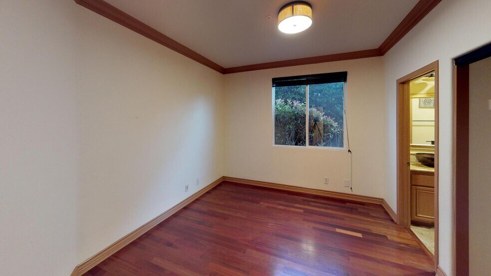 Building Photo - 6800 Altamor Dr