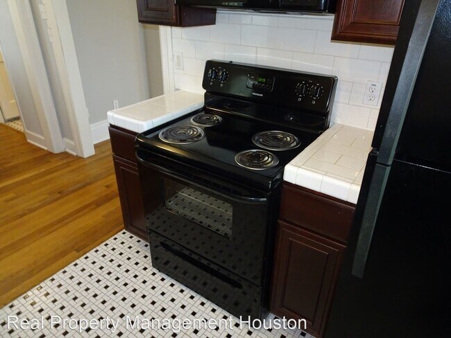 Building Photo - 1 br, 1 bath House - 2302 Blodgett Street #3
