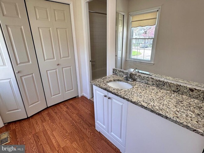 Building Photo - 7914 Forest Path Way