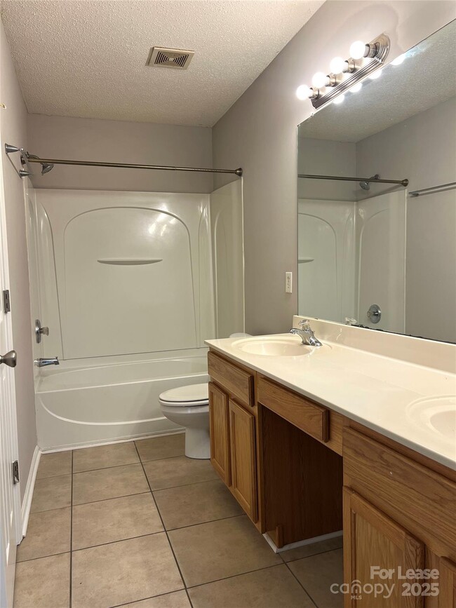 Building Photo - 17053 Turning Stick Ct