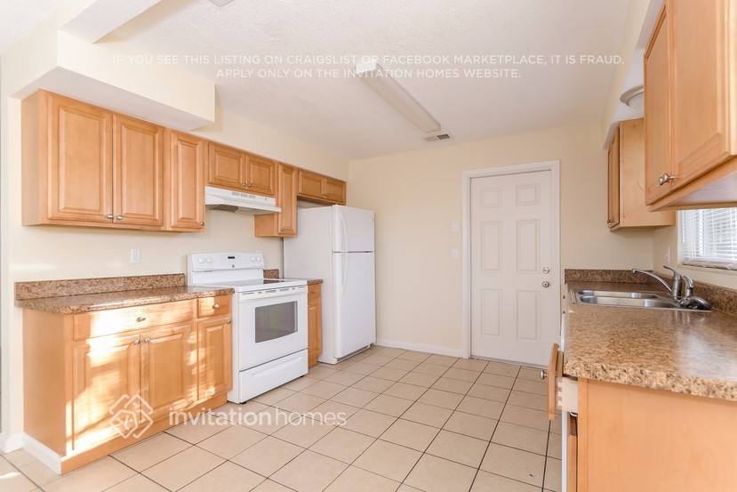 Building Photo - 120 Citrus Blvd