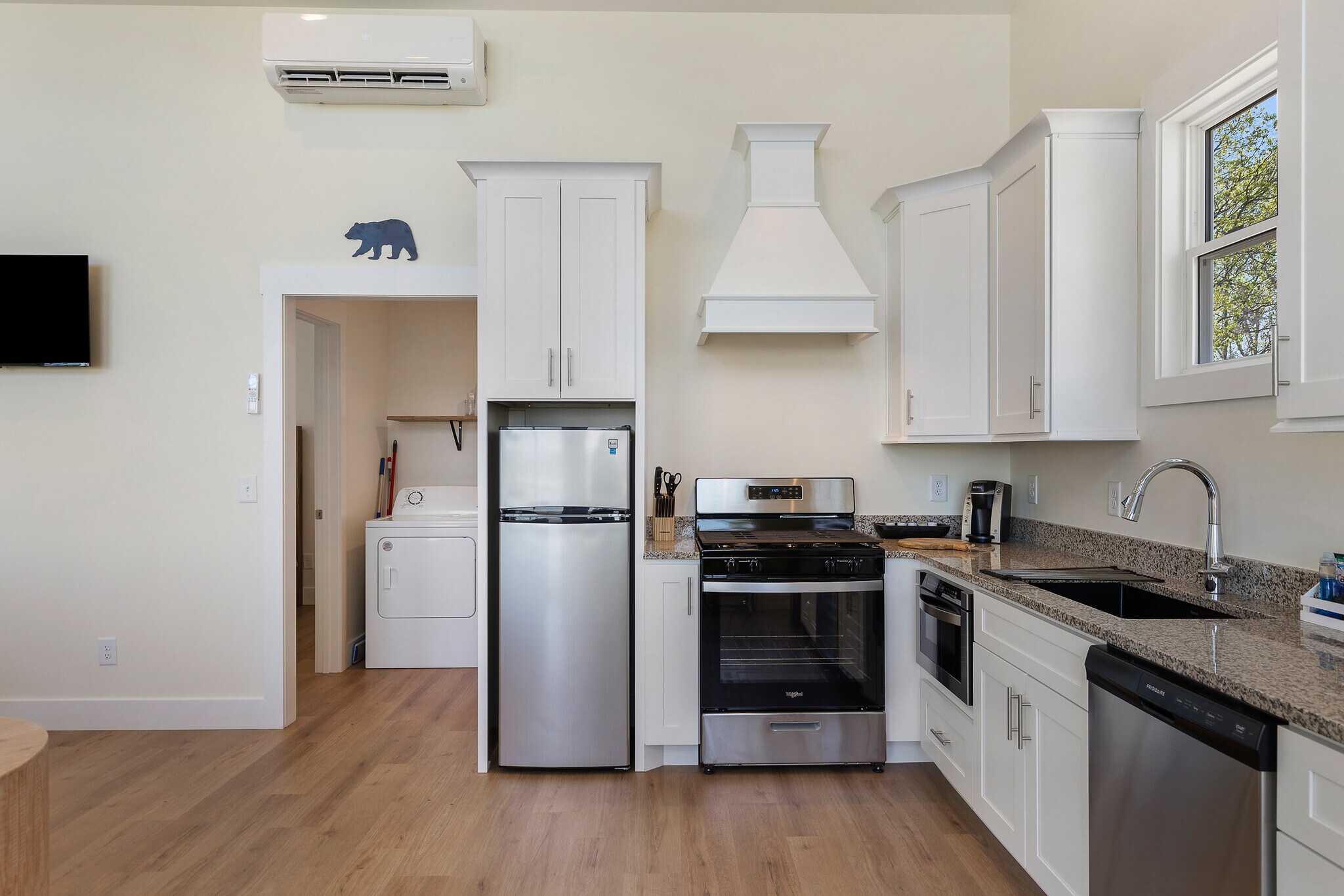 Building Photo - 160 Emalyn Ct