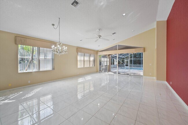 Building Photo - 10860 Fairmont Village Dr