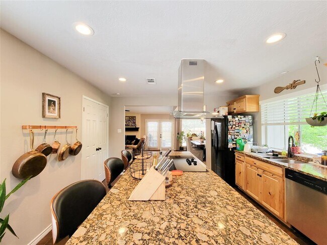 Building Photo - 3735 Hickory Knob Dr