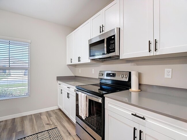 Building Photo - 1504 Hummingbird Rd