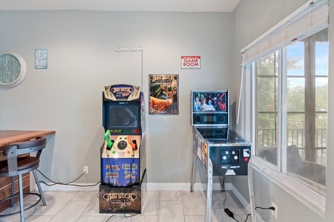 Building Photo - 24 Mimosa Rd