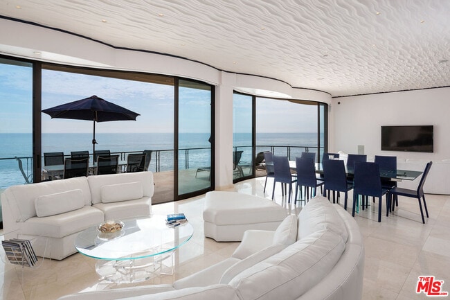 Building Photo - 24230 Malibu Rd