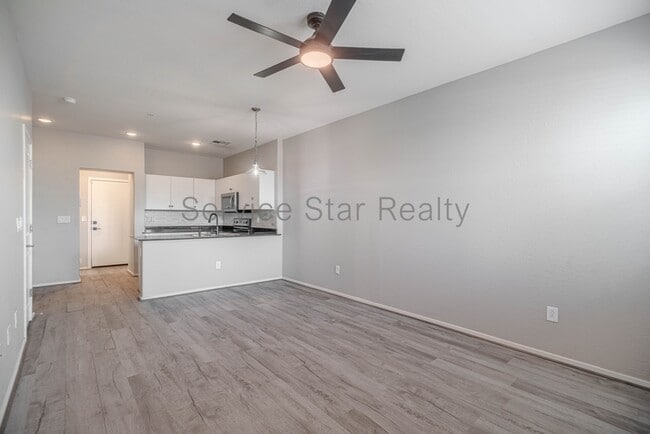 Building Photo - 5815 S 23rd Way