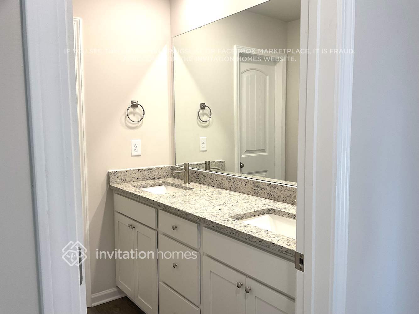 Building Photo - 207 White Flds Ave