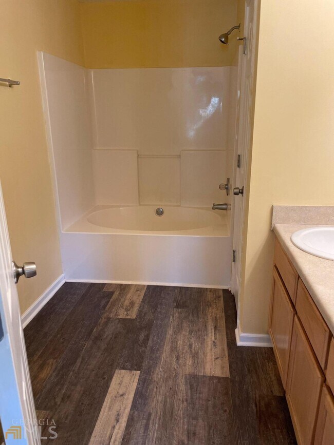 Building Photo - 237 Timber Wolf Trail