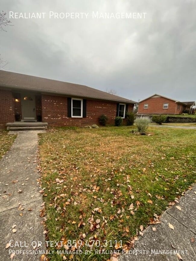 Building Photo - 118 Robin Rd