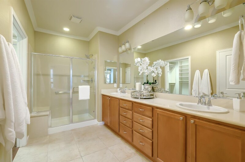 Building Photo - 7613 Bloomsbury Way