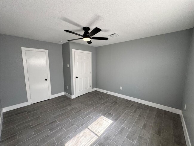 Building Photo - 4122 Dacca Dr