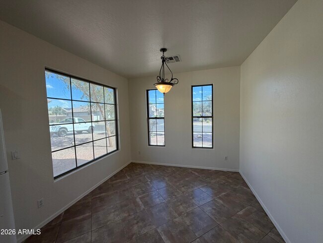 Building Photo - 3430 E Packard Dr