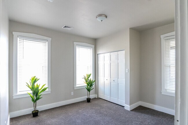 Building Photo - Market Street Commons A