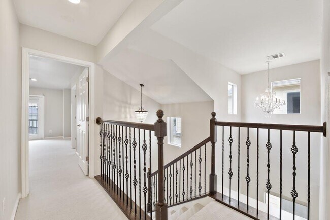 Building Photo - 7500 Shadowridge Run