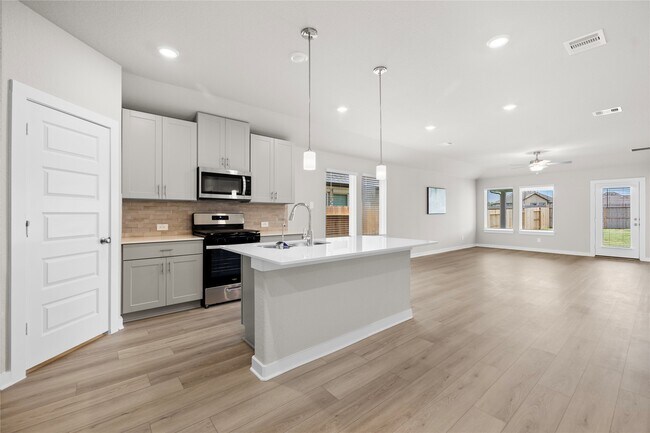 Building Photo - 6246 Brazos Trl Dr