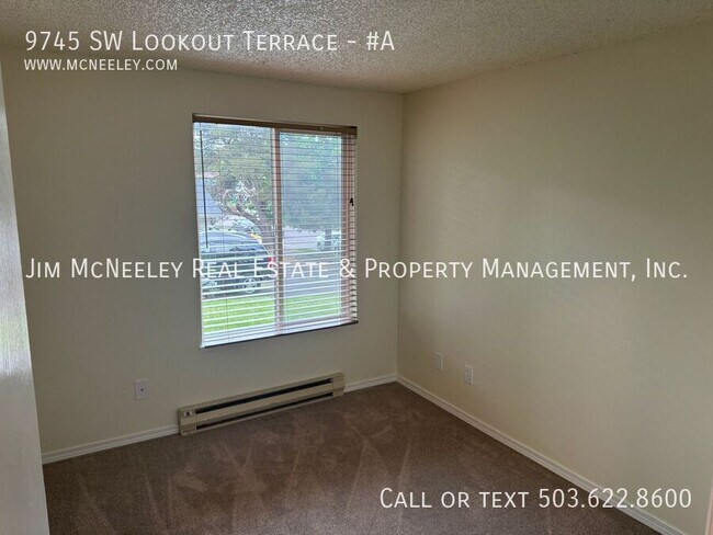 Building Photo - 9745 SW Lookout Terrace
