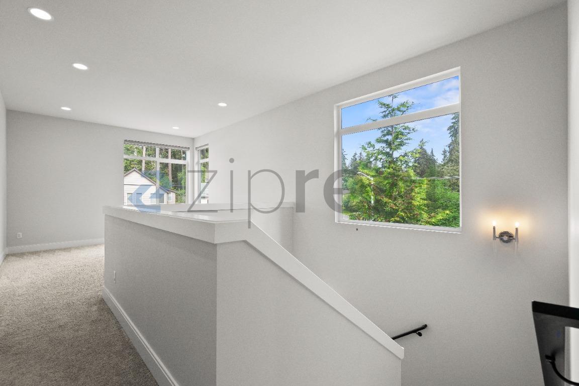 Building Photo - Unit