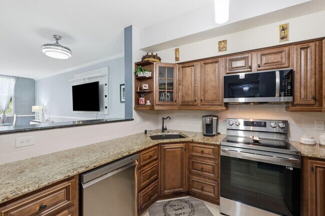 Building Photo - 802 W Windward Way