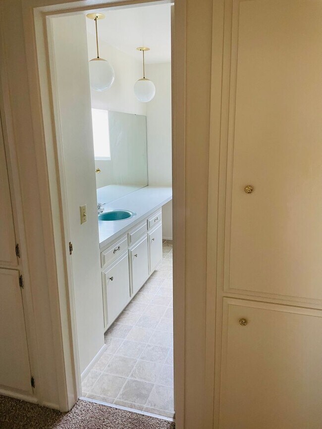 Building Photo - Three bedroom home in The Heights area of Morro Bay