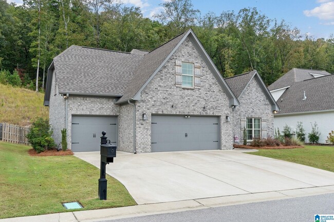 Building Photo - 277 Kinross Circle