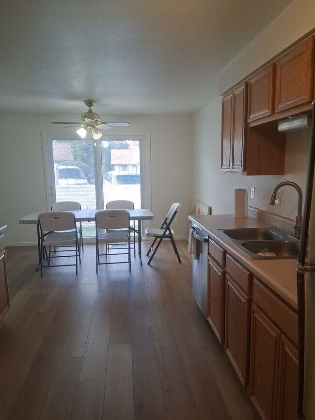 Building Photo - 14 Condor Cir