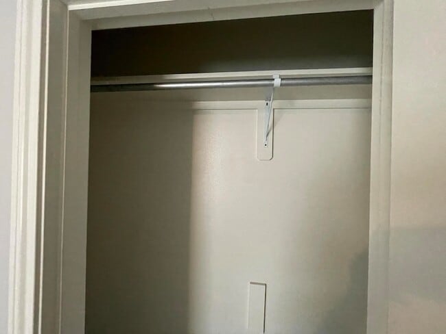 Building Photo - 1012 Donald Preston Dr