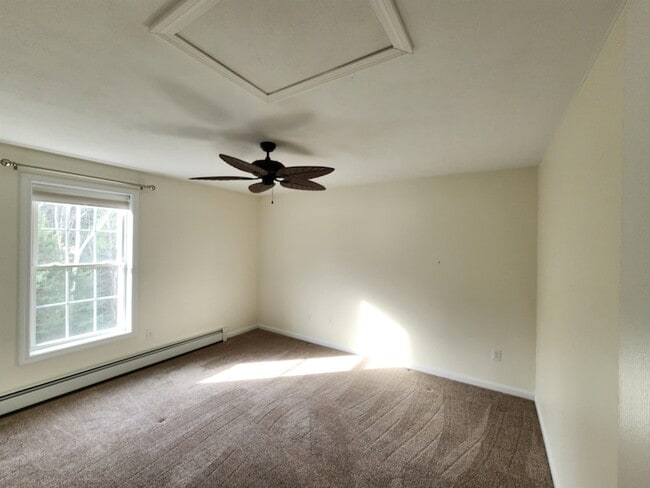 Building Photo - 28 Owens Dr