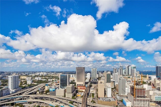 Building Photo - 90 SW 3rd St