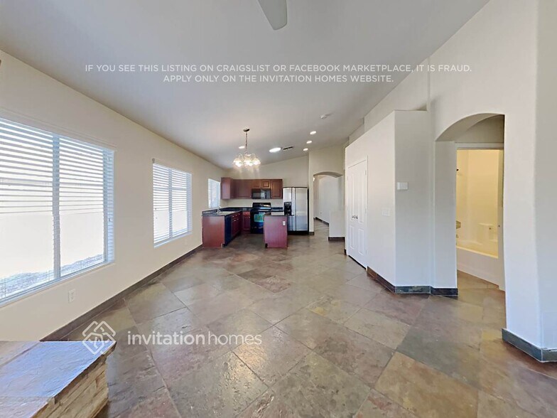 Building Photo - 3042 S 64th Ave