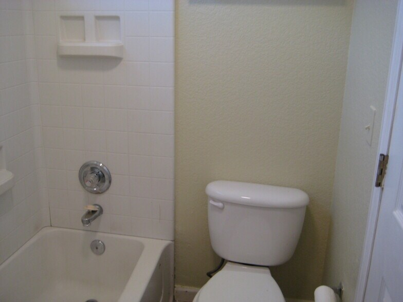 Building Photo - 1591 Brimble Dr