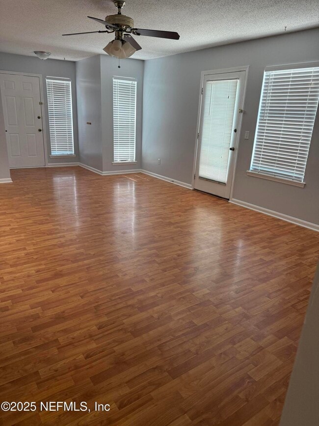 Building Photo - 12615 Enchanted Hollow Dr