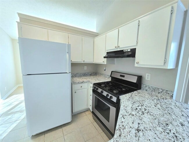 Building Photo - 8087 Fieldstream Way