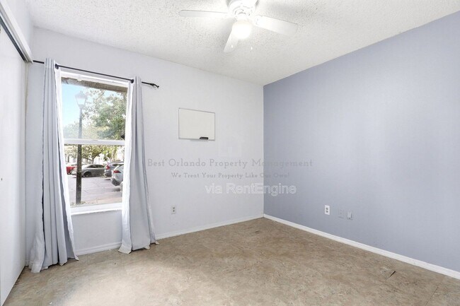 Building Photo - 917 Pebble Creek Cir