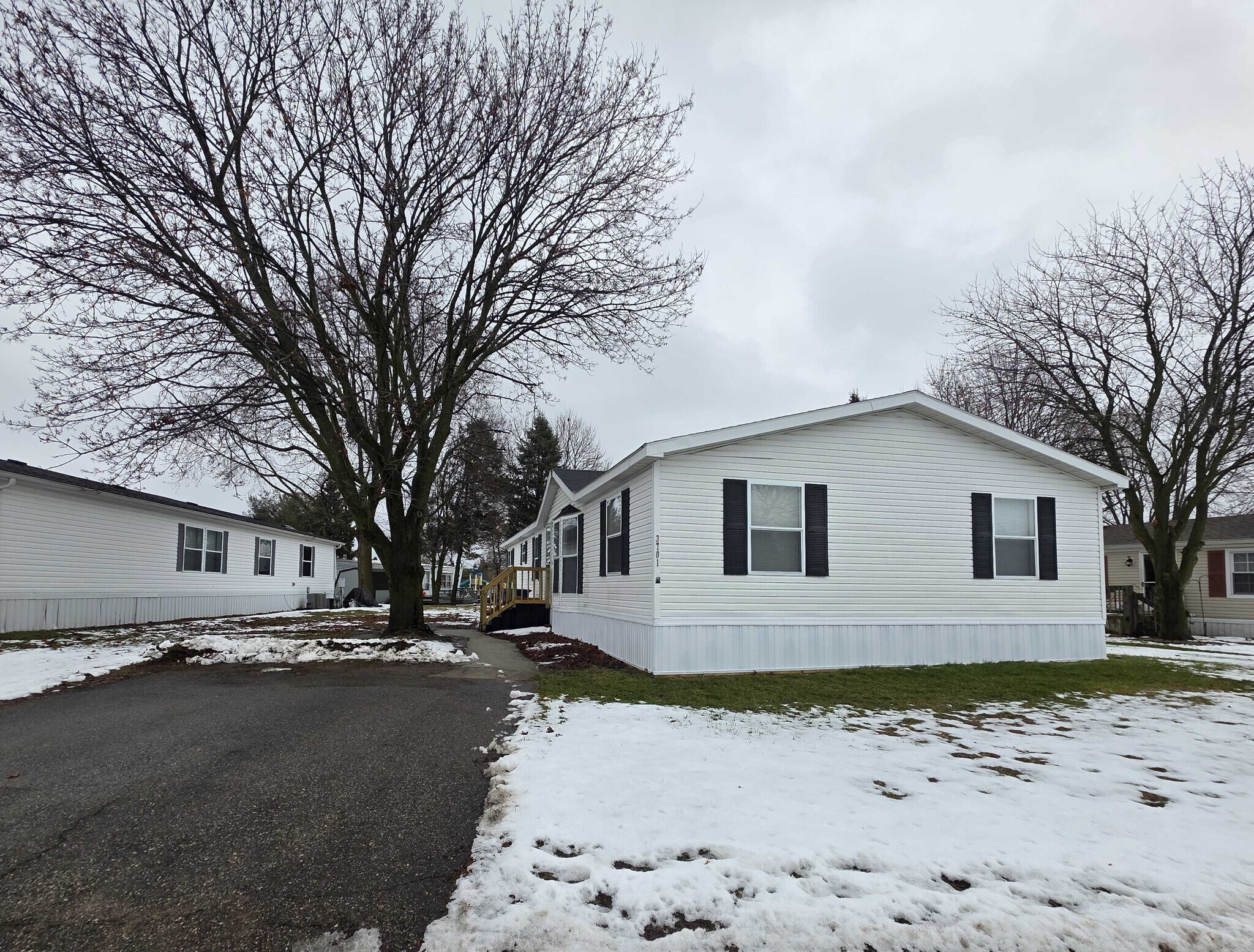 Building Photo - 3701 Juniper St