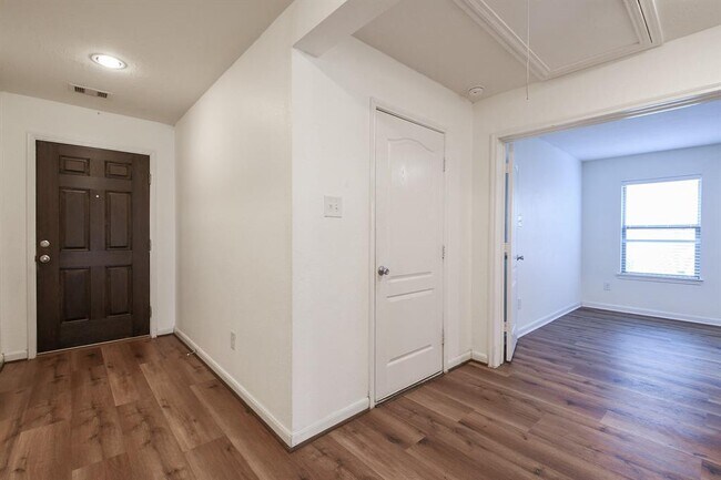 Building Photo - 4218 Kendall Rock Ln
