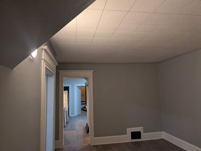 Building Photo - 2904-2906 N 27th St