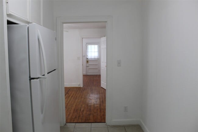 Building Photo - 229 Neyland St