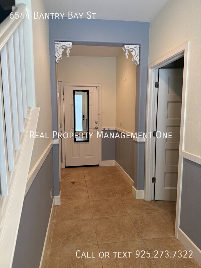 Building Photo - 6544 Bantry Bay St