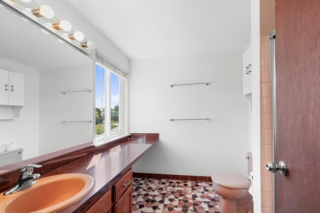 Building Photo - 3072 Brewster Ct