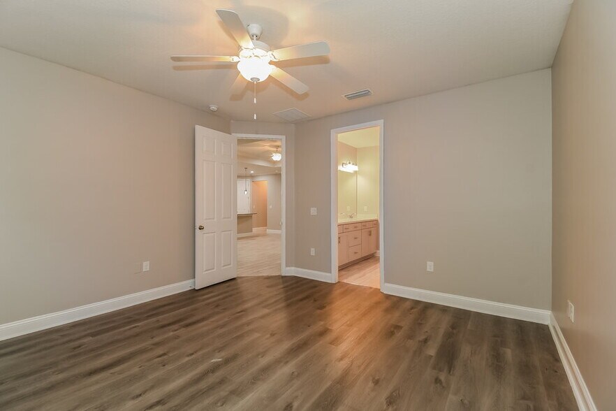 Building Photo - 351 Athens Dr