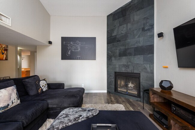 Building Photo - 2041 N 87th Way