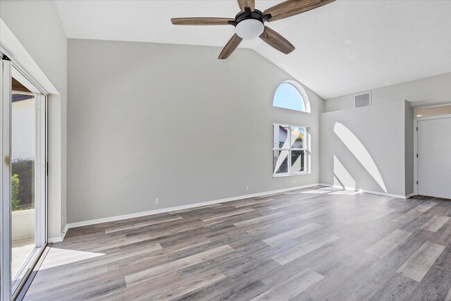 Building Photo - 4998 Tamarack Trail