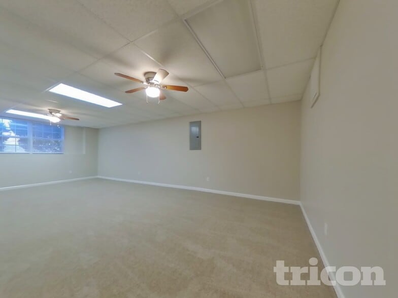 Building Photo - 49 Highlander Way