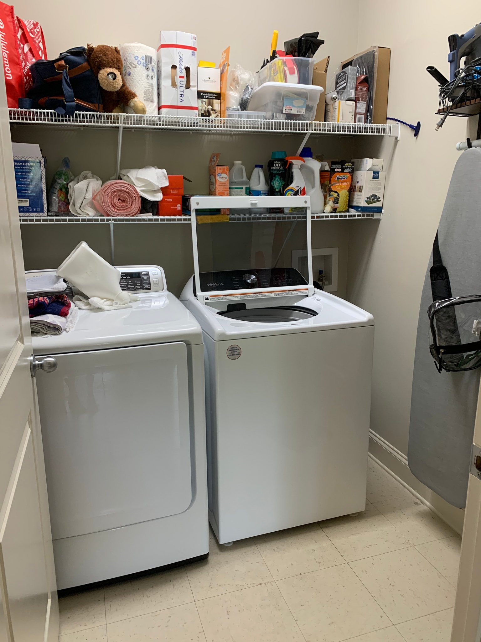 Laundry room - 2000 Belle Isle Ave
