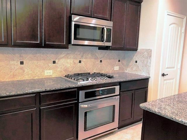 Building Photo - 10316 Bennet Dr