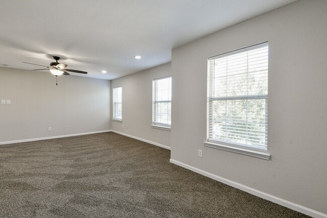 Building Photo - 20807 Lansing Ridge Ln